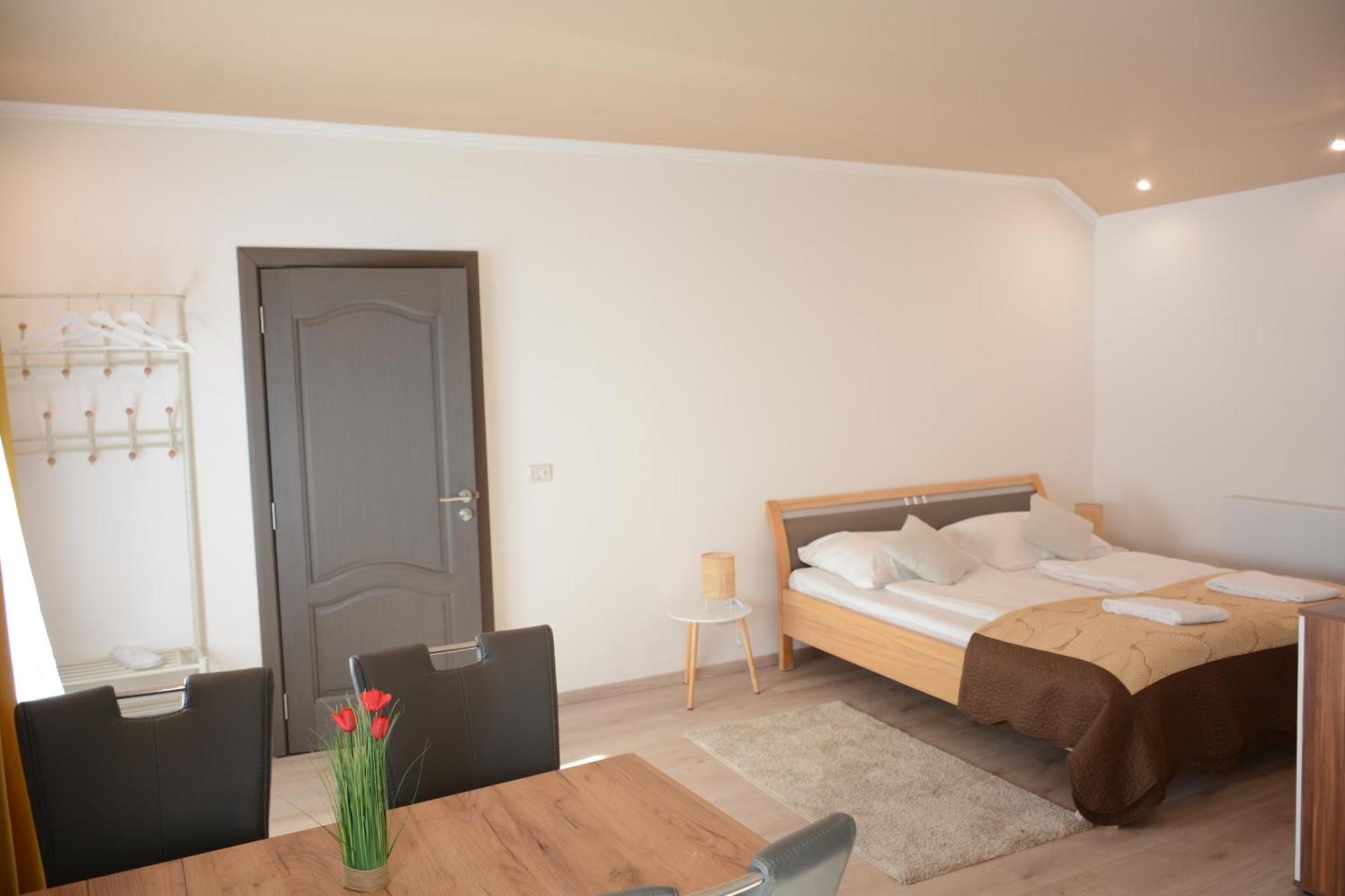 Gaestehaus Coco Krems an der Donau Esterno foto